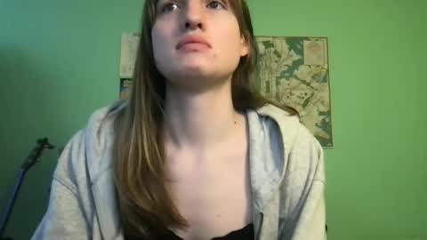 Snapshot of esthergreyplus chatting on February 26, 6:11 pm Esther Grey online show from February 26, 6:11 pm