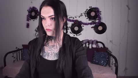 Hello Ill be waiting for you Tue Wed Thu Sun 10am-17pm and Sat 3am-5pm GMT online show from December 10, 10:05 am