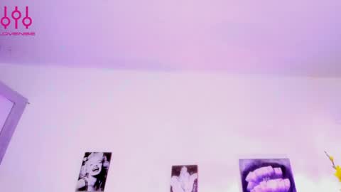 evanllelyne online show from July 9, 12:09 pm