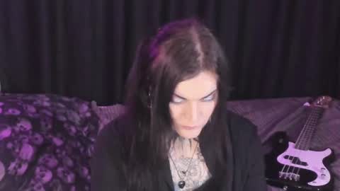 evan online show from February 25, 6:53 pm