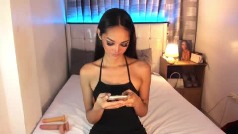 faelore online show from January 18, 5:42 pm