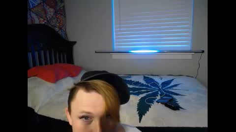 Dee online show from June 8, 2:56 am