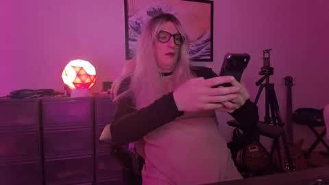 femme_mystique online show from November 26, 9:22 am