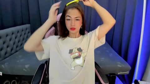 Jade online show from January 6, 12:02 pm