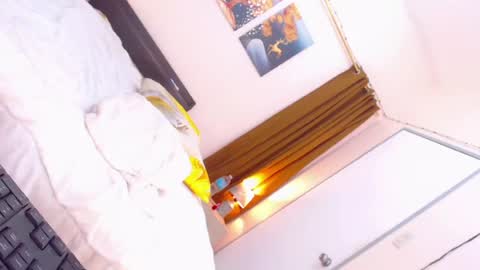 stephanie online show from April 16, 7:20 am