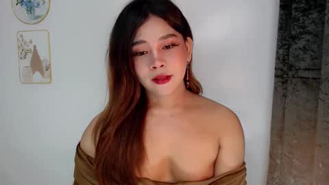 Jasmine online show from April 13, 11:20 pm