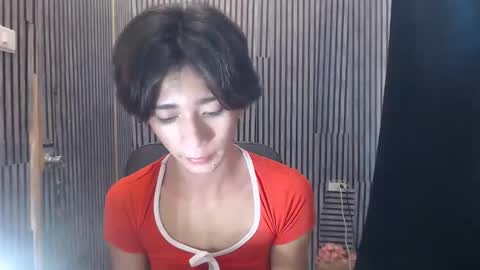 fiona908995 online show from December 18, 8:47 pm