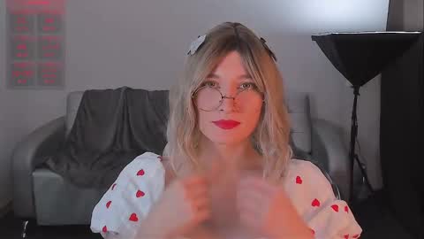 Sue online show from January 21, 8:21 pm