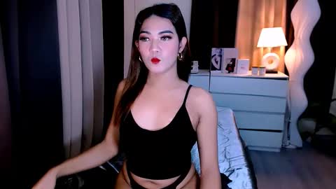 gabriela_deluxe online show from November 2, 11:25 pm