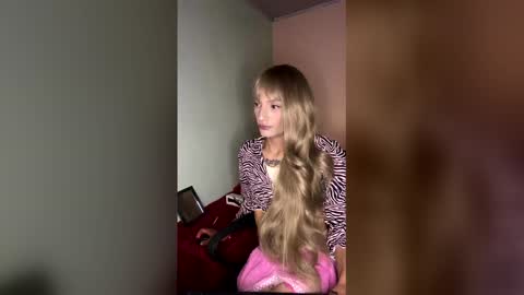 gatita_033 online show from April 16, 2:45 am