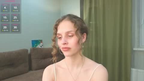 Snapshot of gillianshean chatting on October 20, 2:42 pm Anna online show from October 20, 2:42 pm