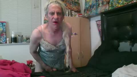 giovanna132008 online show from October 28, 3:04 am