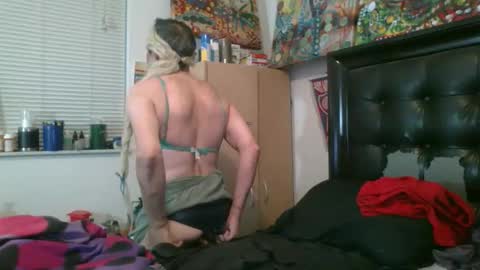 giovanna132008 online show from November 9, 9:37 pm