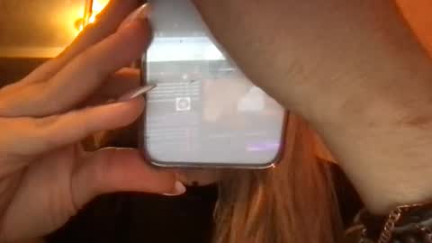 Glow Goddess online show from January 7, 1:36 pm