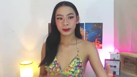 Kyla and Nian online show from October 20, 1:20 am