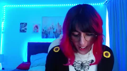 goth_minerva online show from December 15, 2:00 pm