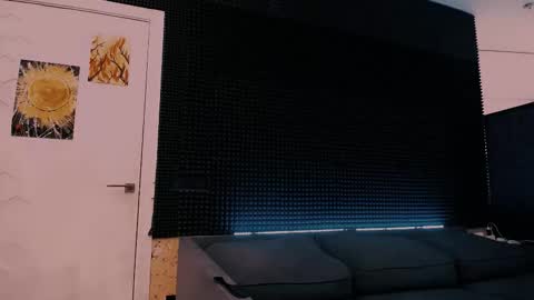 Miss Hardy online show from March 27, 8:26 am