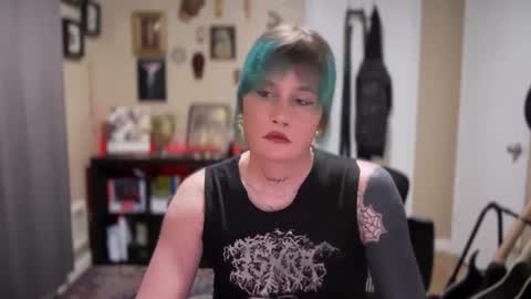 Saoirse online show from December 4, 4:59 am