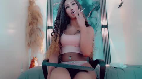 Hilary Avilan online show from November 17, 7:47 pm