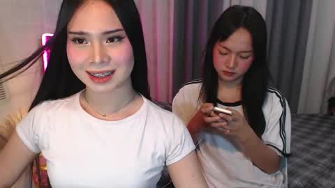 hoelymolly online show from March 21, 4:56 pm