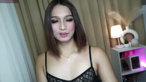 Hoelymorri online show from February 26, 5:18 pm