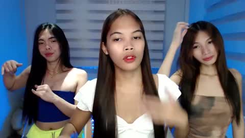 Snapshot of hot_falling_devilxx chatting on January 17, 11:27 am online show from January 17, 11:27 am
