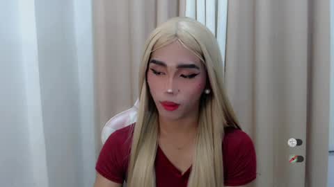 Khianna online show from June 29, 12:49 pm