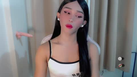 Khianna online show from June 30, 3:01 pm