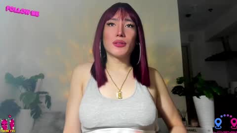 crishinahotty online show from February 12, 10:16 pm