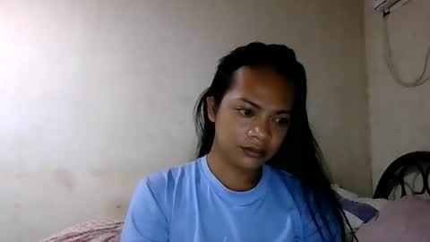 hugecockasian33 online show from June 2, 12:51 pm