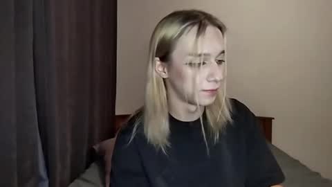 Jade online show from November 25, 1:57 pm