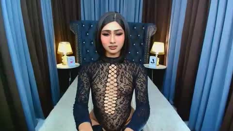 Iris online show from April 6, 7:25 pm