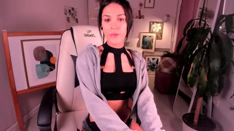  IRMA  FOLLOW ME  online show from April 4, 8:45 am