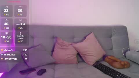 Isabella Hall online show from March 11, 10:09 pm