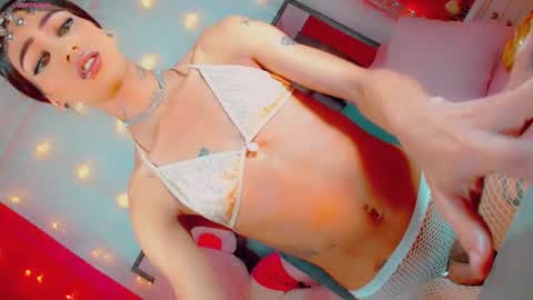 isabellagirs online show from November 16, 8:02 am