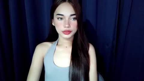 Isabelle online show from February 25, 1:15 pm