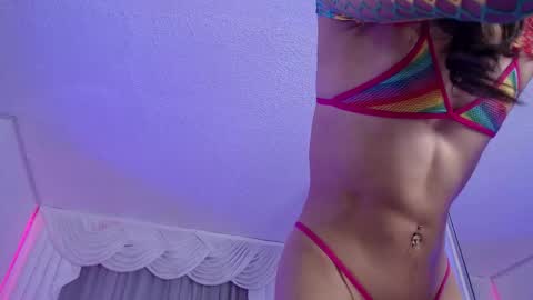 Isabelle Daza online show from March 25, 12:32 pm