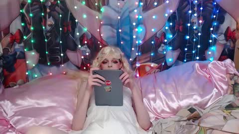 Yuta online show from March 4, 11:20 pm