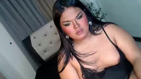 Ivory Cat RAWR online show from January 16, 5:27 am