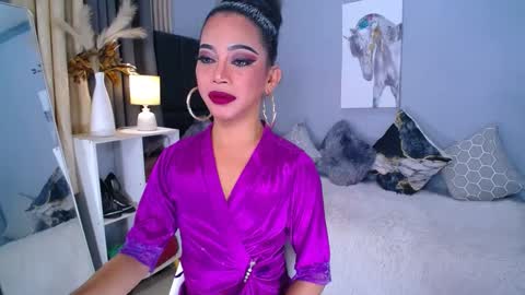 janemonet online show from March 5, 1:59 am