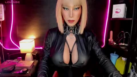 jayetan online show from April 17, 12:30 pm