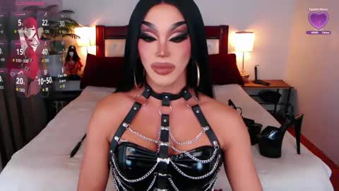 Queen Jenifer online show from June 1, 6:20 pm