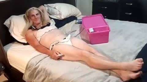 jennywomacks online show from August 6, 4:08 am