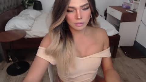 jesie_hot69 online show from July 20, 10:39 am