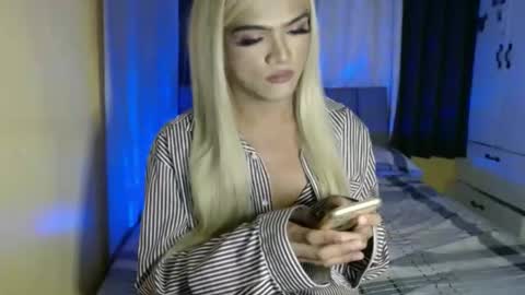 jonnieforcum_69 online show from December 8, 1:14 pm