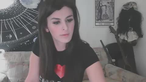 juju16be online show from February 22, 6:43 pm