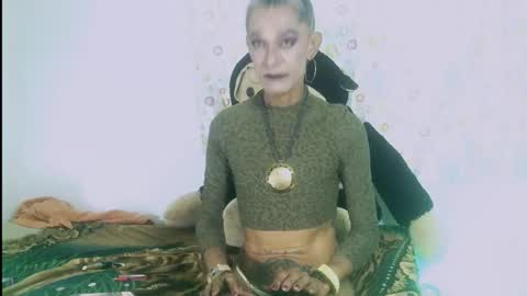 Julieth Wolf online show from February 20, 5:36 am