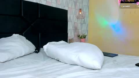 Justine online show from April 11, 7:45 am