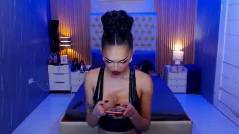 Jynx online show from April 6, 9:15 pm