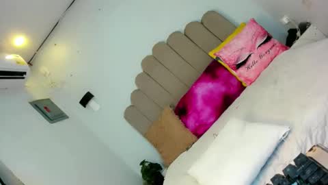 my ig ts kandy69 online show from February 10, 9:55 pm